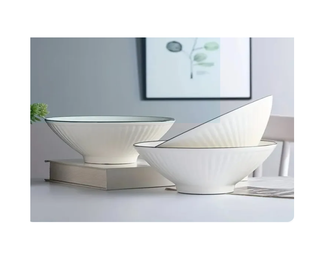 A set of Three piece Japanese-style ceramic bowls